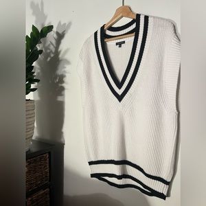 DYNAMITE Small cable net, no sleeve, oversized sweater vest